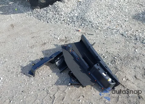 2022 Ford Explorer Xlt z USA, uszkodzony, nr VIN 1FMSK8DH5NGA92539